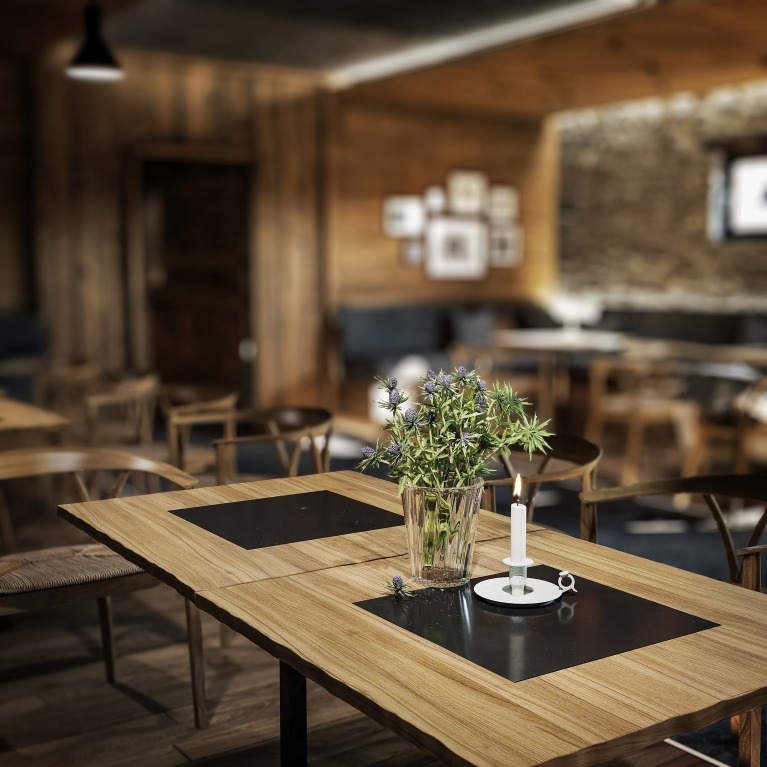 Studie Bergrestaurant - Anonym